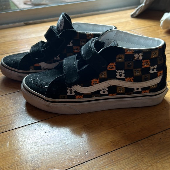 High Top Vans Velcro Sneakers - Big Kids’ 3 - Picture 3 of 10